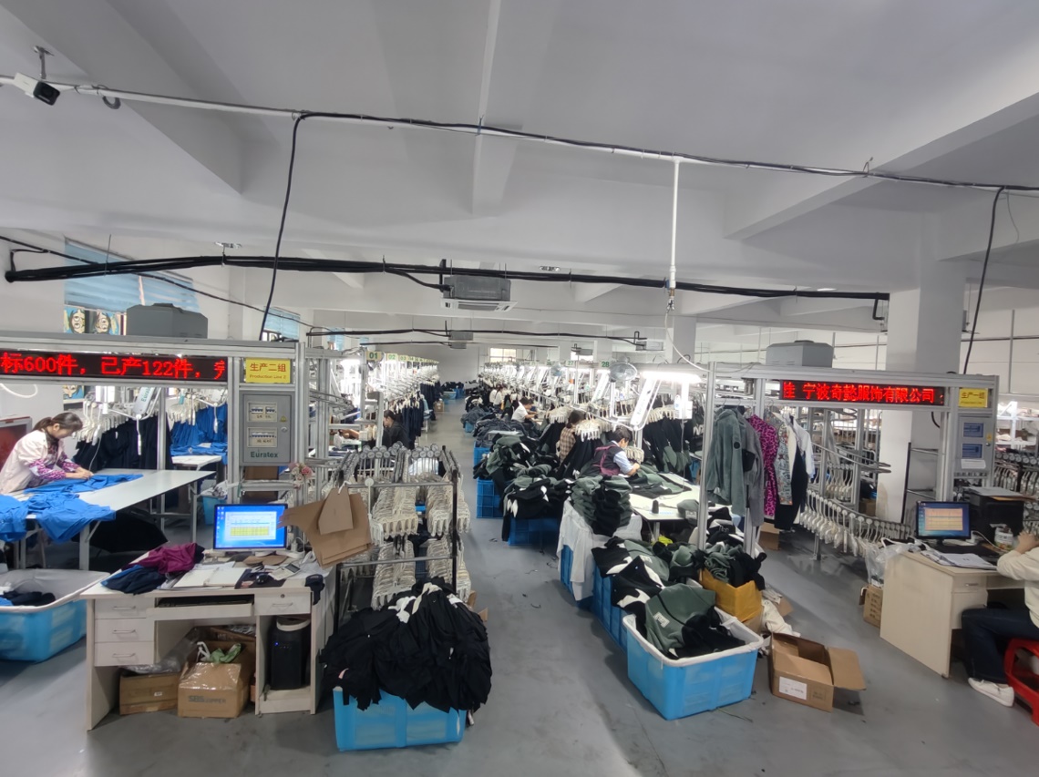 ری سائیکل شدہ کپڑے ، حقیقی کارکردگی: سبز کھیلوں کی صنعت کی طرف کیوئی کا قدم